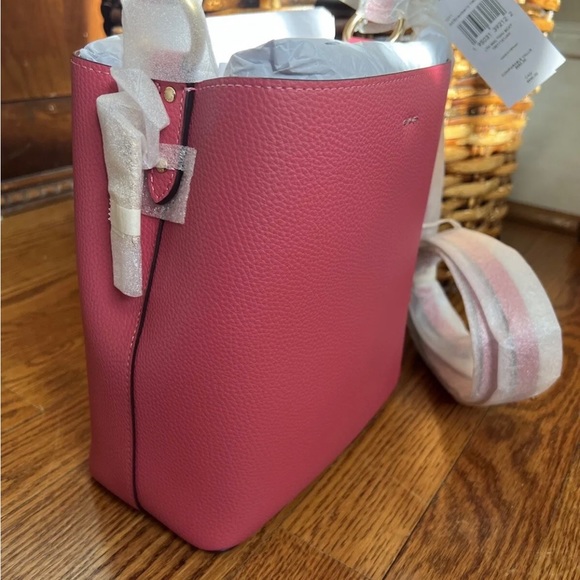 NWT New Coach Small Town Bucket Bag Strawberry Haze - Picture 5 of 10